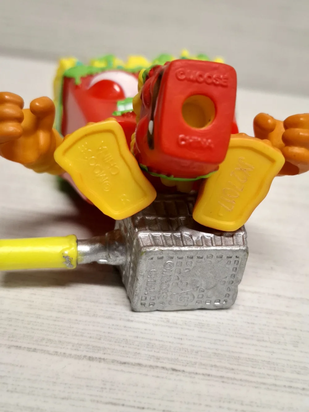 Moose Toys 2015 The Grossery Gang S3 Action Figurine - Complete Fungus Fries